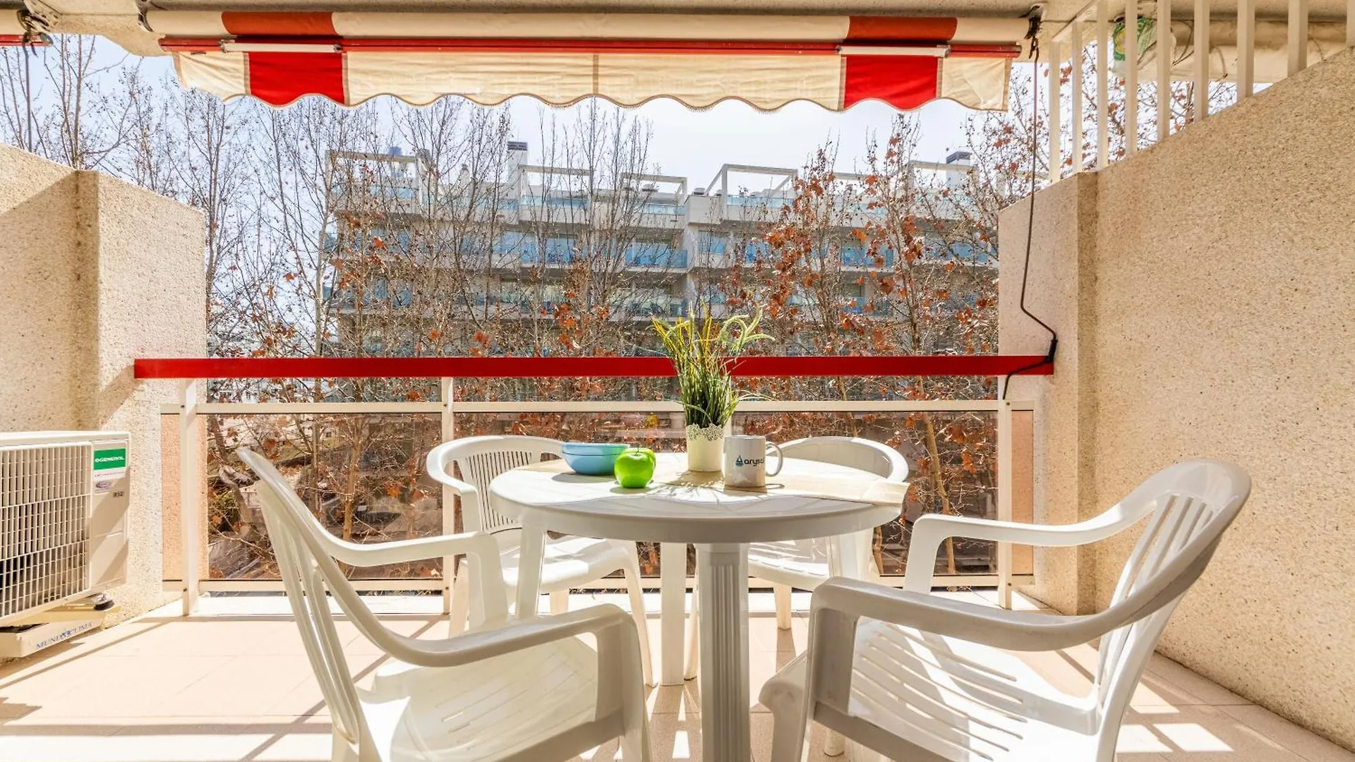 Apartamentos Varadero Arysal Salou España